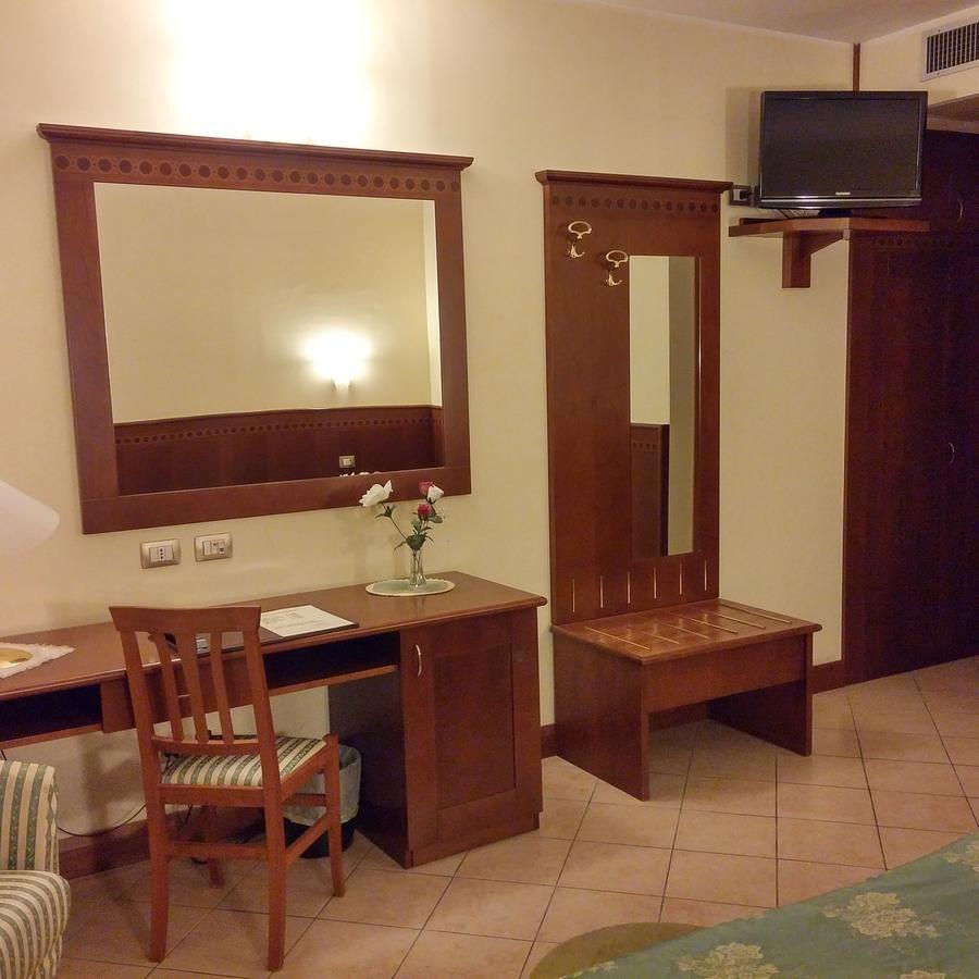 Hotel Turrita Arrone Екстер'єр фото
